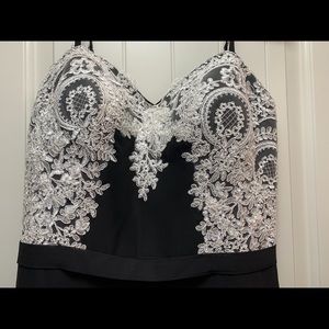 Black Trumpet/ Mermaid Sweet heart Sweep train Chiffon Lace dress